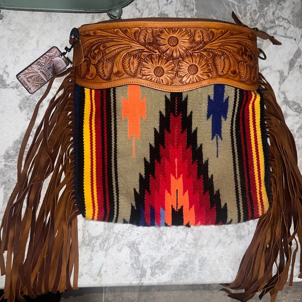 American darling XL bag NWT with fringe